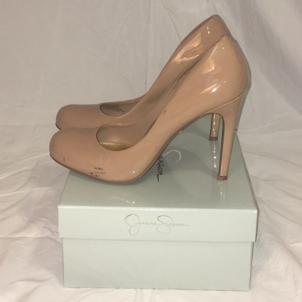 Jessica Simpson Nude Size: 8